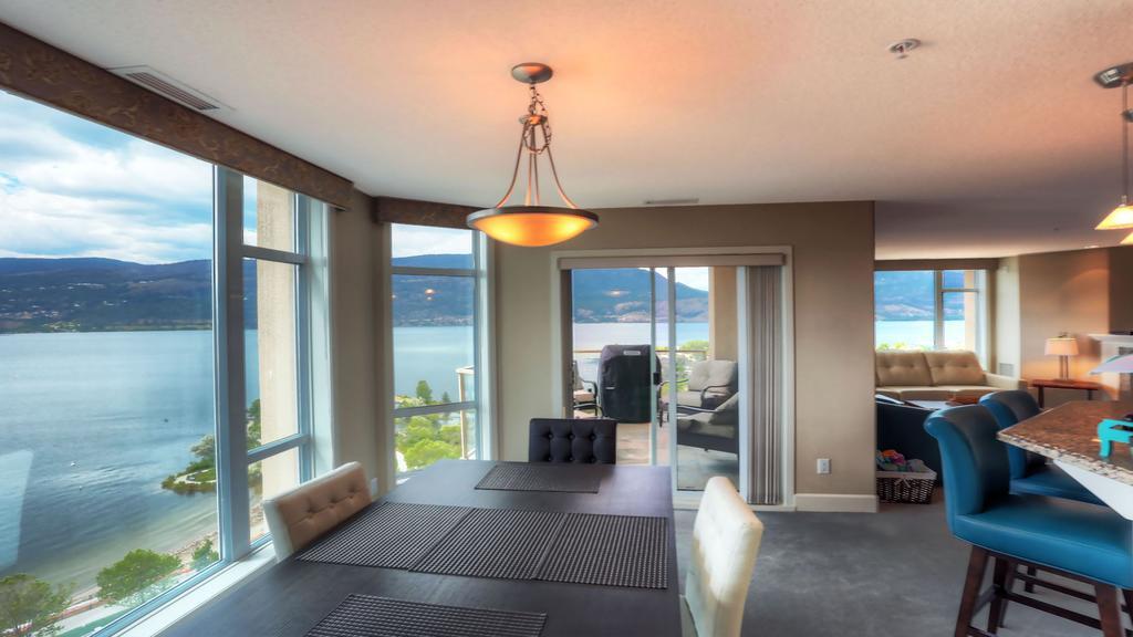 Sunset Waterfront Resort By Kelownacondorentals Exteriör bild