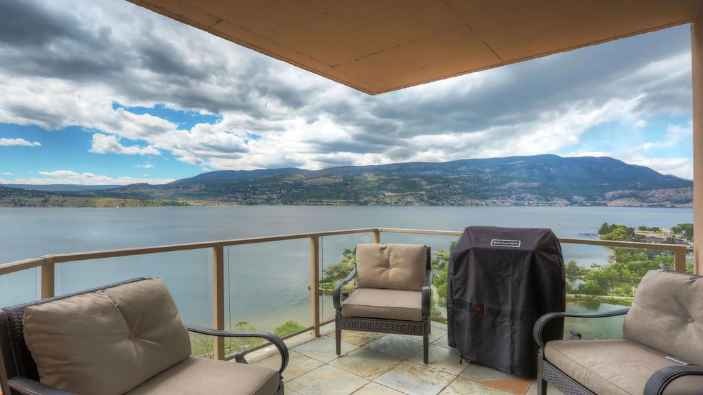 Sunset Waterfront Resort By Kelownacondorentals Exteriör bild